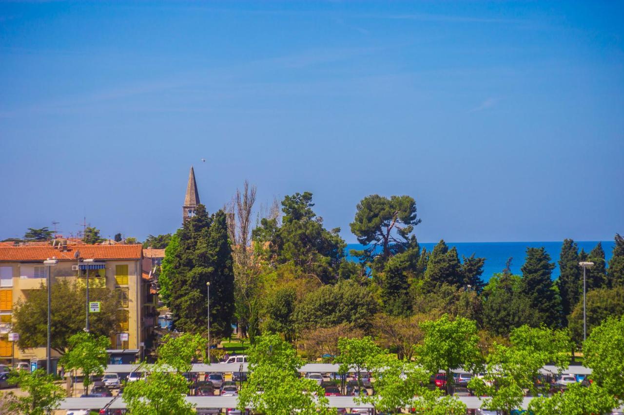 Apartment Dora Near Sea And Center With Private Garage Πόρετς Εξωτερικό φωτογραφία